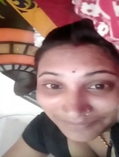 Village Bhabhi Bathing on Video Call