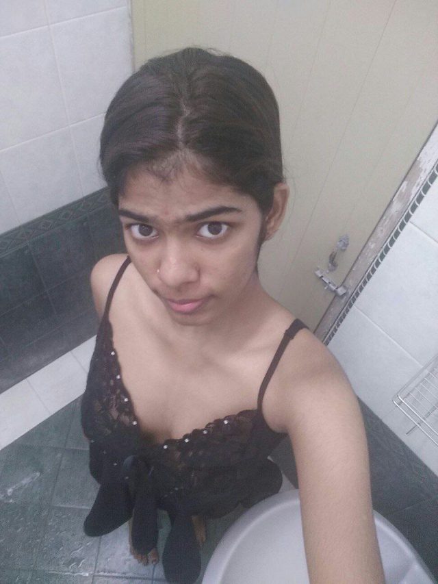 Sexy Lankan Tamil Girl Nude Pics Update!!!! 70+