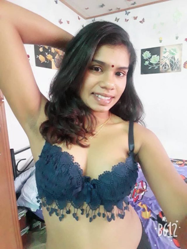 Sexy Tamil Girl Leaked Pics