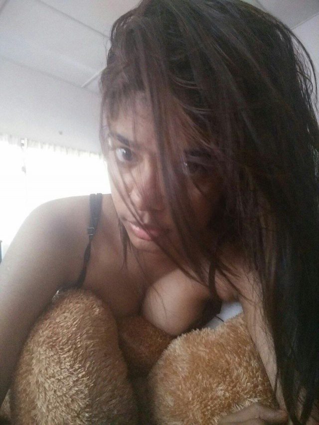 Sexy Lankan Tamil Girl Nude Pics Update!!!! 70+